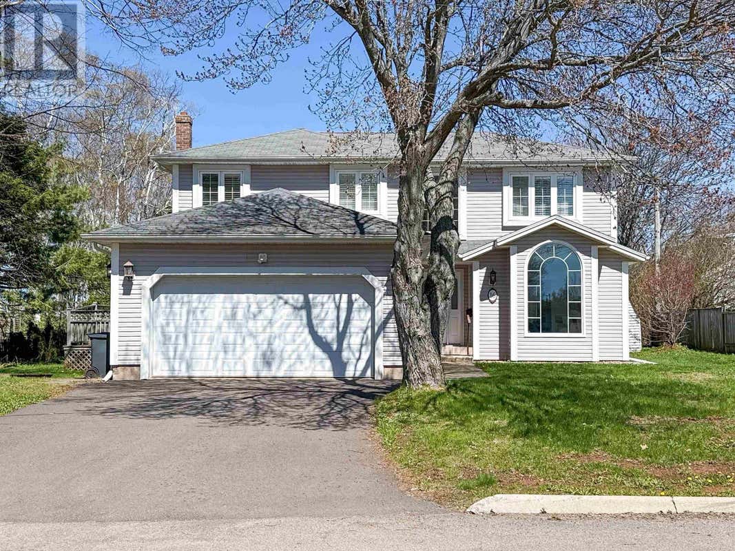 16 LANDSOME AVENUE