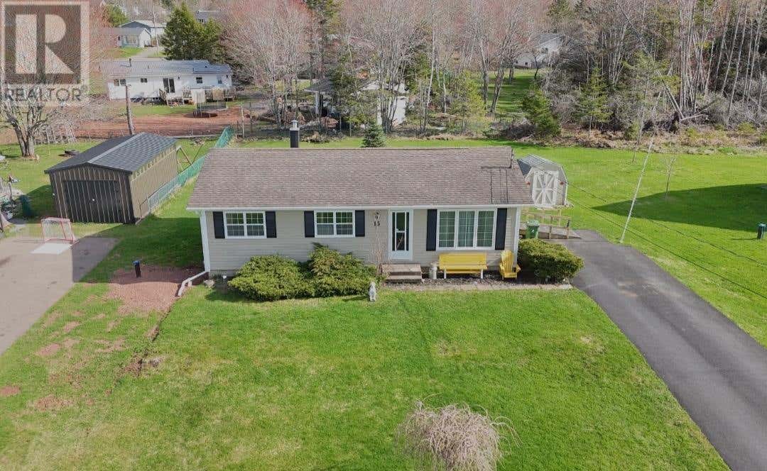 15 MONTERY DRIVE