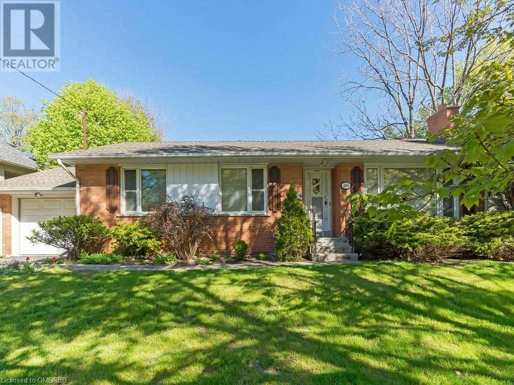 2067 DEVON Road, Oakville, ON L6J2N1 Home For Rent RE/MAX 40640543
