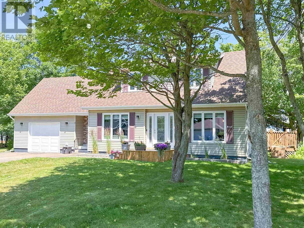 9 Nottingham Ave  
