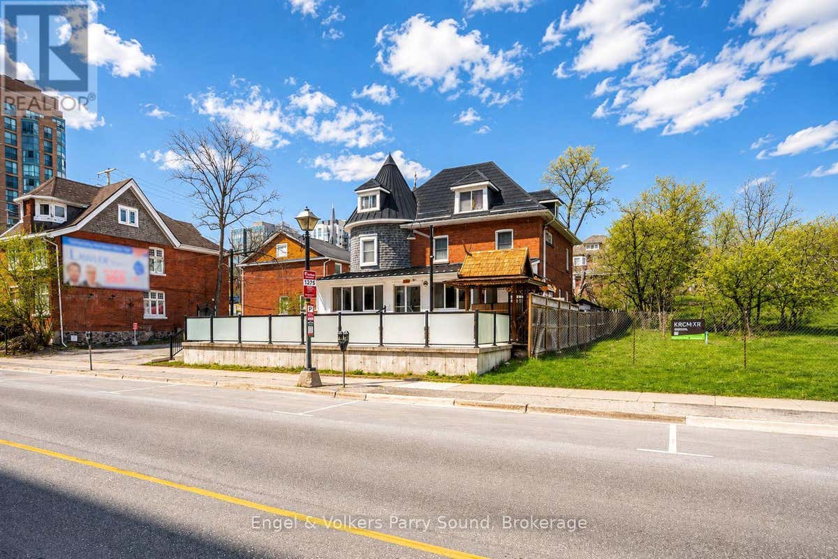 168 DUNLOP STREET E