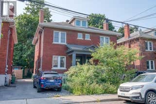 12 FOSTER STREET