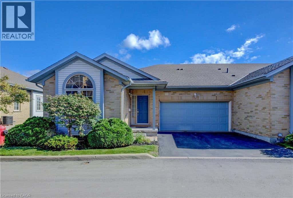 165 CHANDOS Dr Unit 40