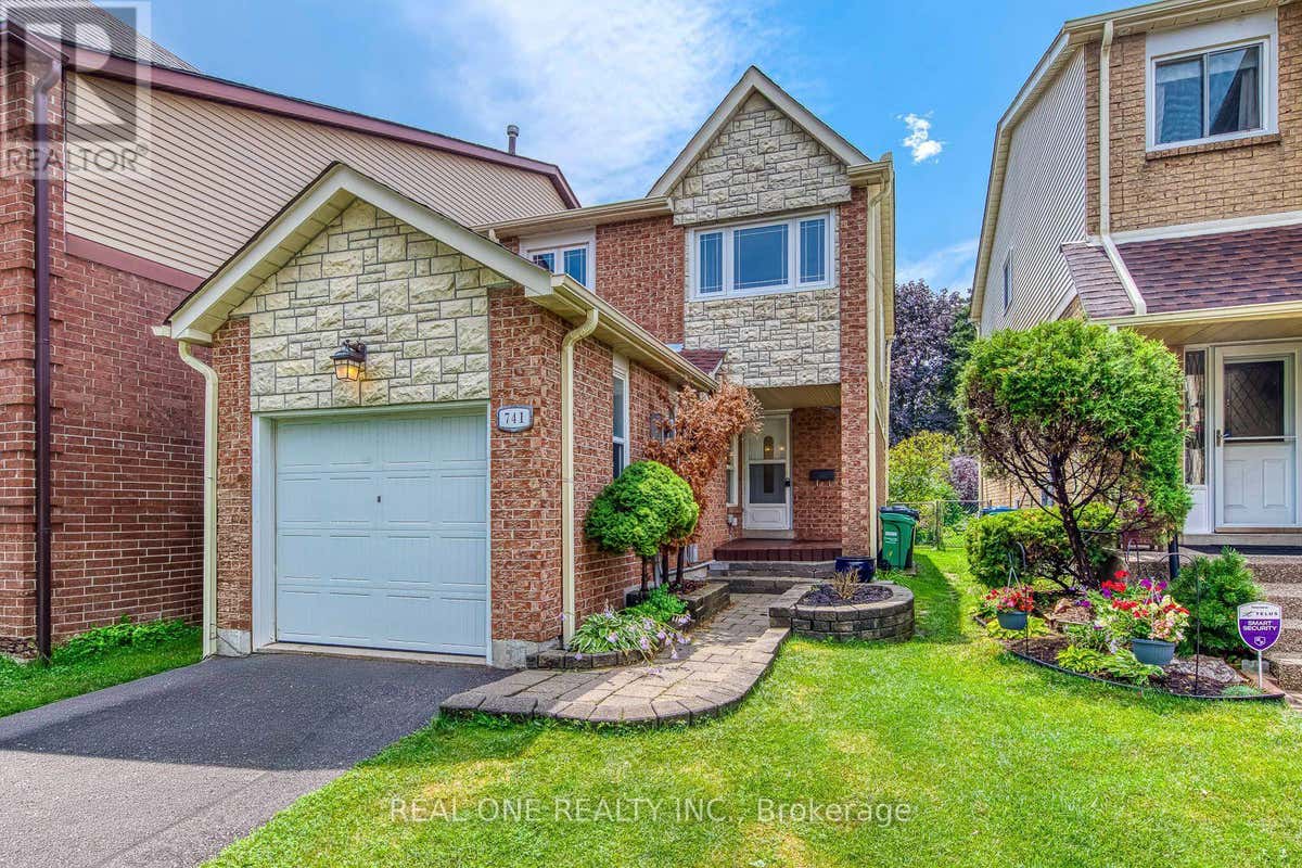 741 QUEENSBRIDGE DRIVE