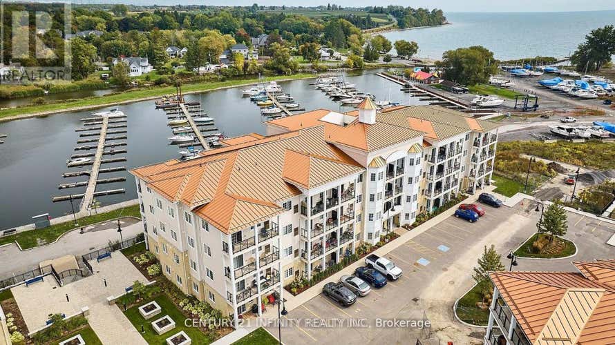 303 - 70 SHIPWAY AVENUE