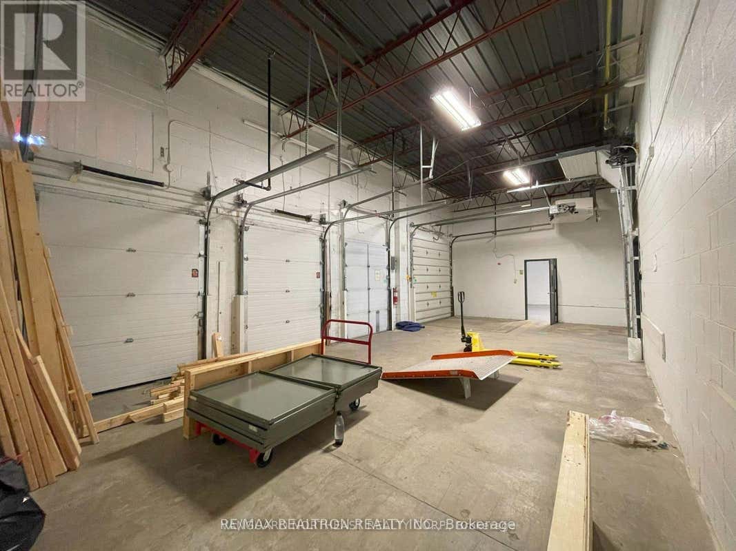 10-11 - 1990 ELLESMERE ROAD E