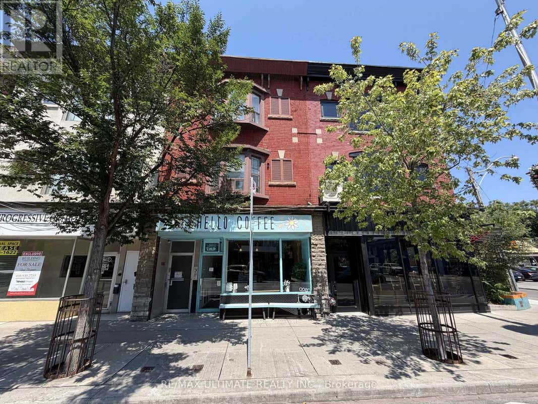 MAIN - 800 BLOOR STREET W