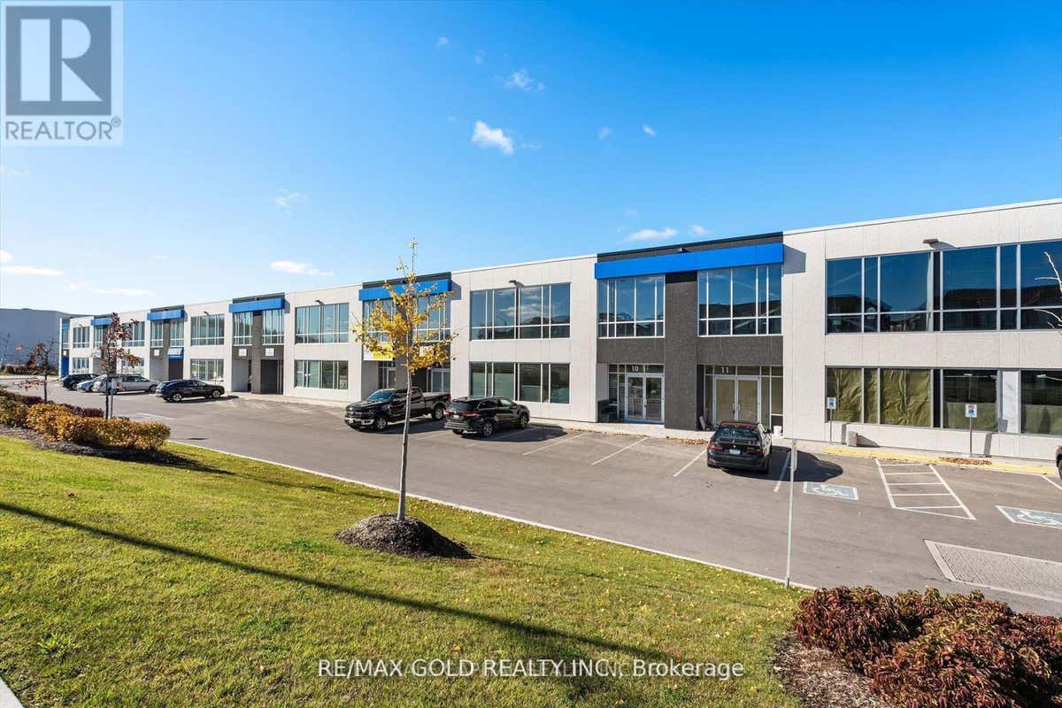 8 - 10950 WOODBINE AVENUE