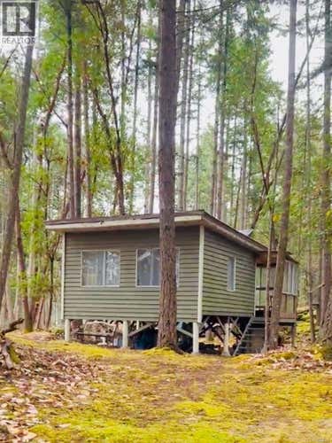 374 Halibut Hill Rd