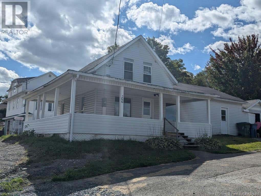266 Portage Road, Grand Falls, NB E3Z1M6 À vendre RE/MAX NB105543