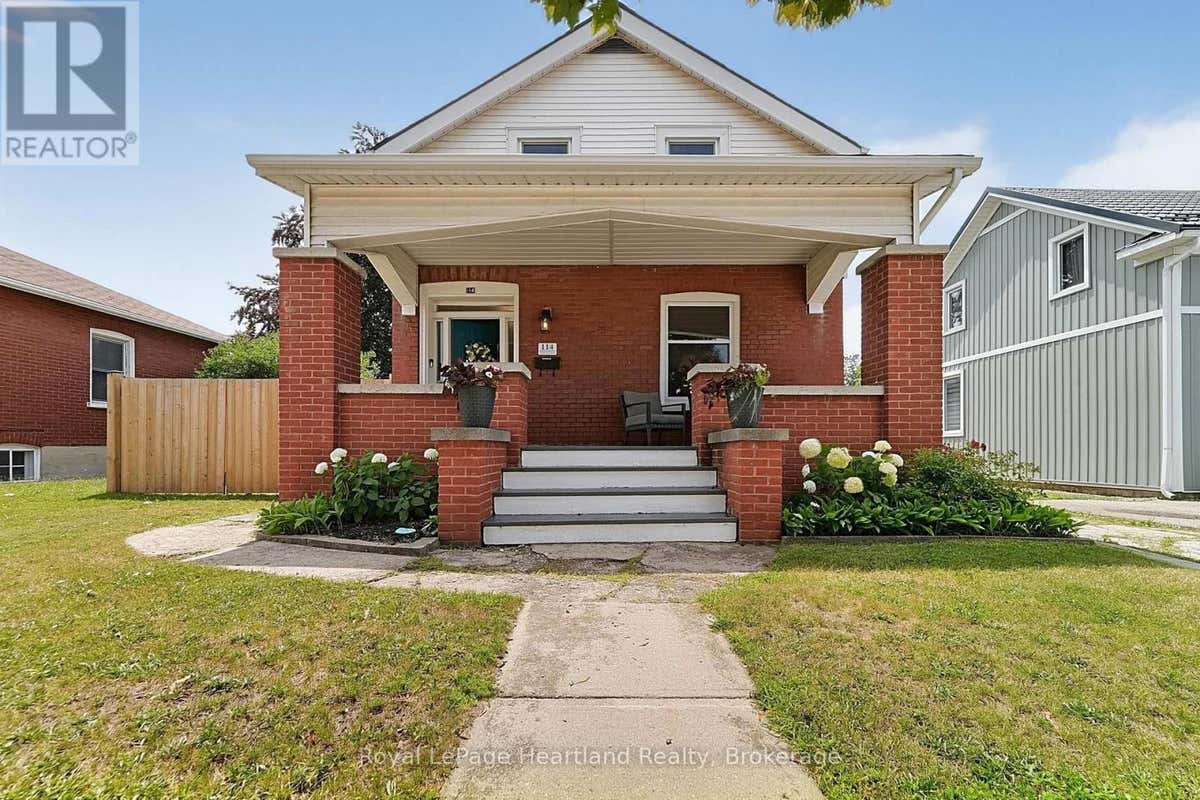 114 ELGIN AVENUE E