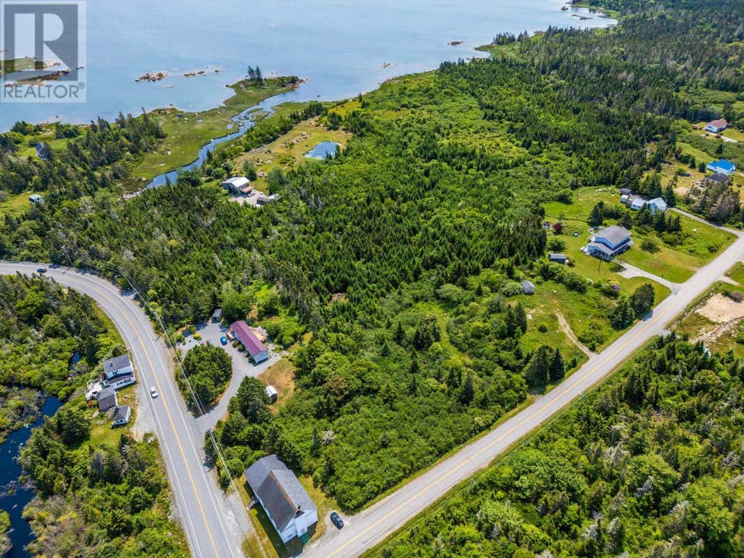 21 BEAR POINT ROAD