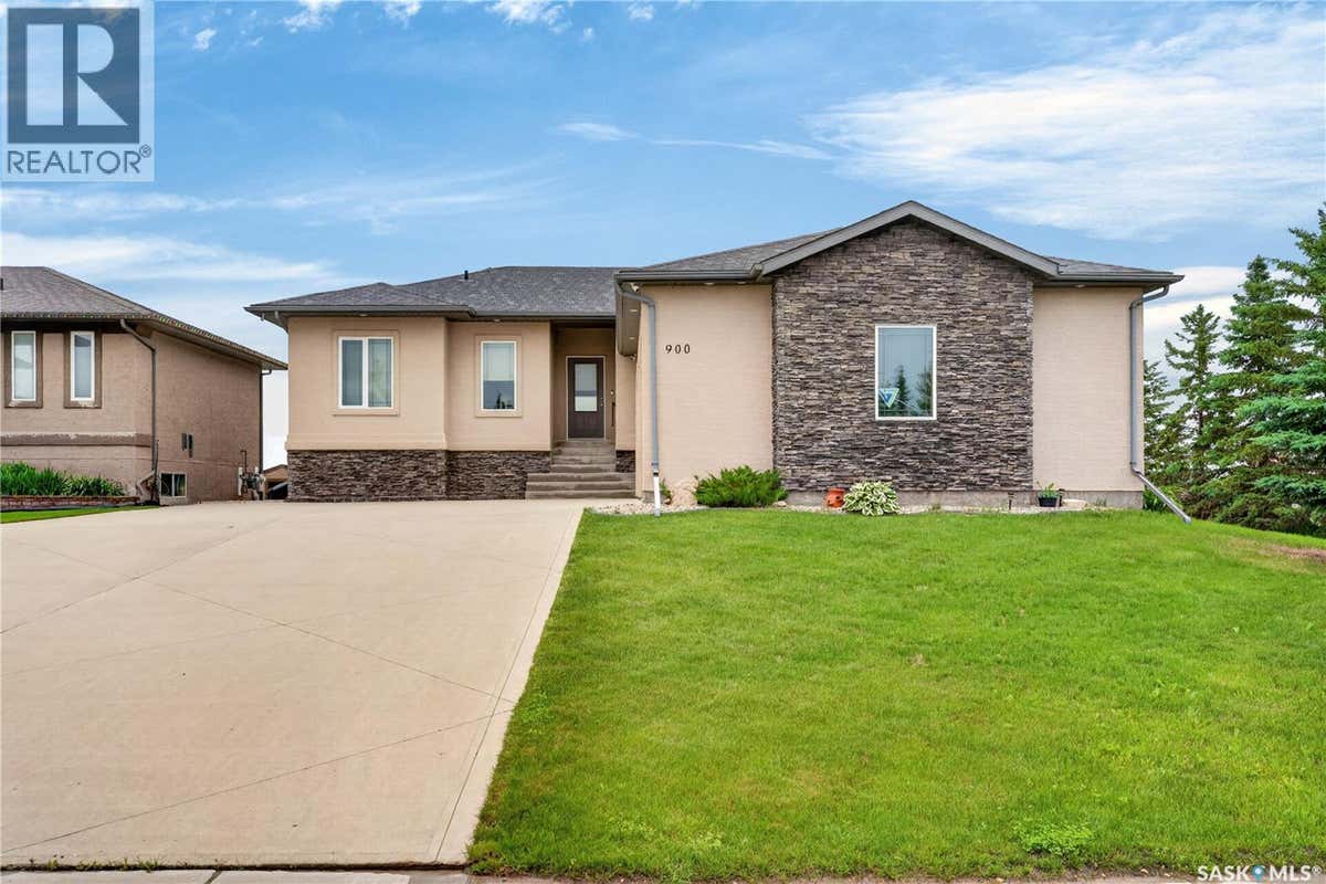 900 WATER RIDGE CRESCENT