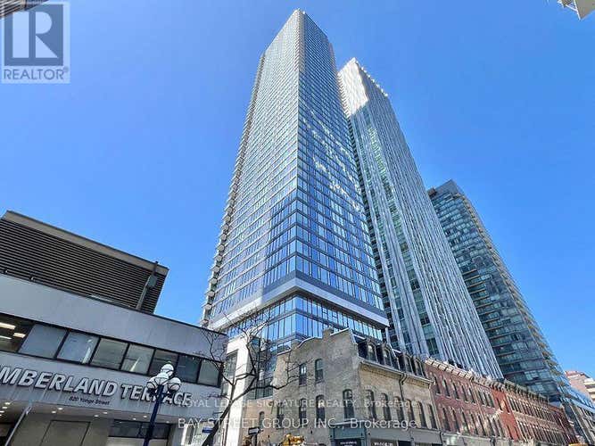 2801 - 8 CUMBERLAND STREET
