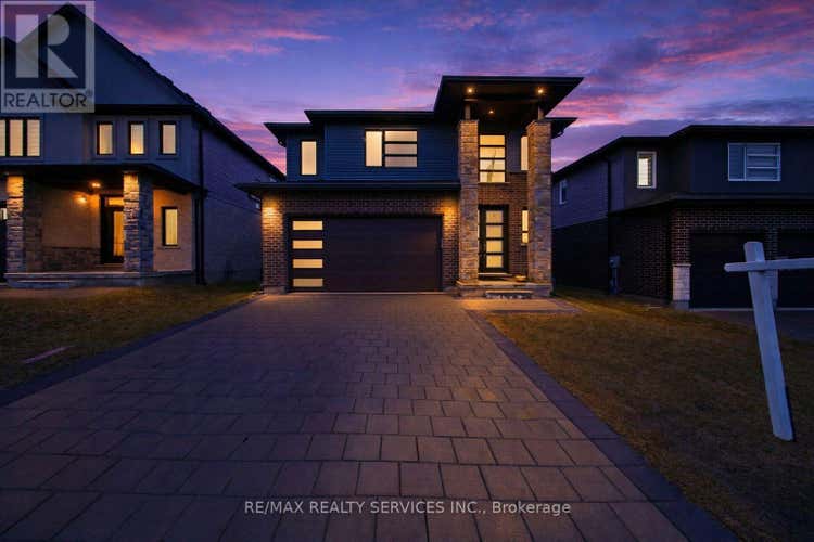 1891 FOUNTAIN GRASS DRIVE