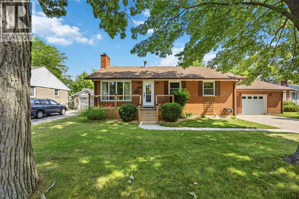 824 CHARLESWORTH DRIVE