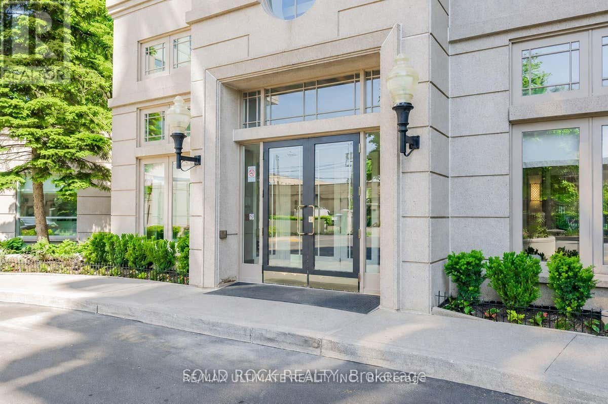 808 - 8 COVINGTON ROAD