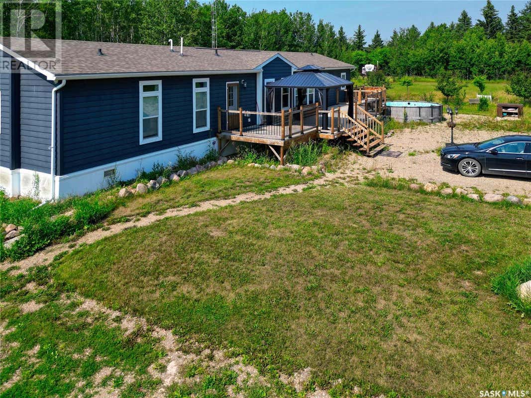 61474 RR 3265 (Hobby Farm), Pierceland, SK S0M2K0 House For Sale RE/MAX SK985083