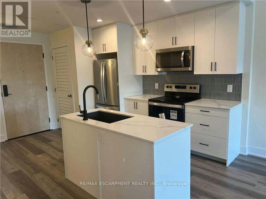 414 121 MARY STREET, Clearview (Creemore), ON L0M1G0 Home For Rent