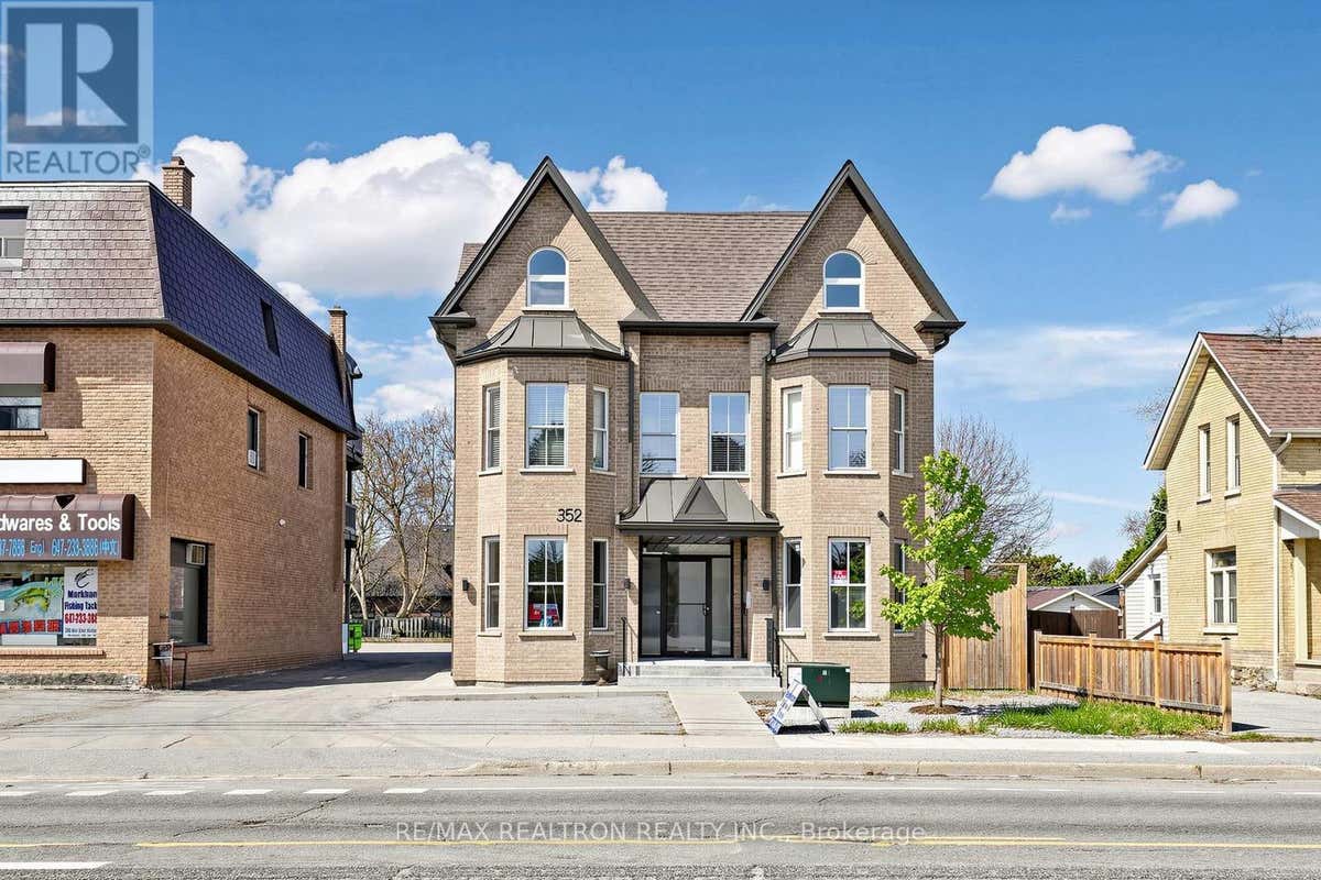 1 - 352 MAIN STREET N