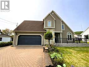 42 Thibaudeau Avenue