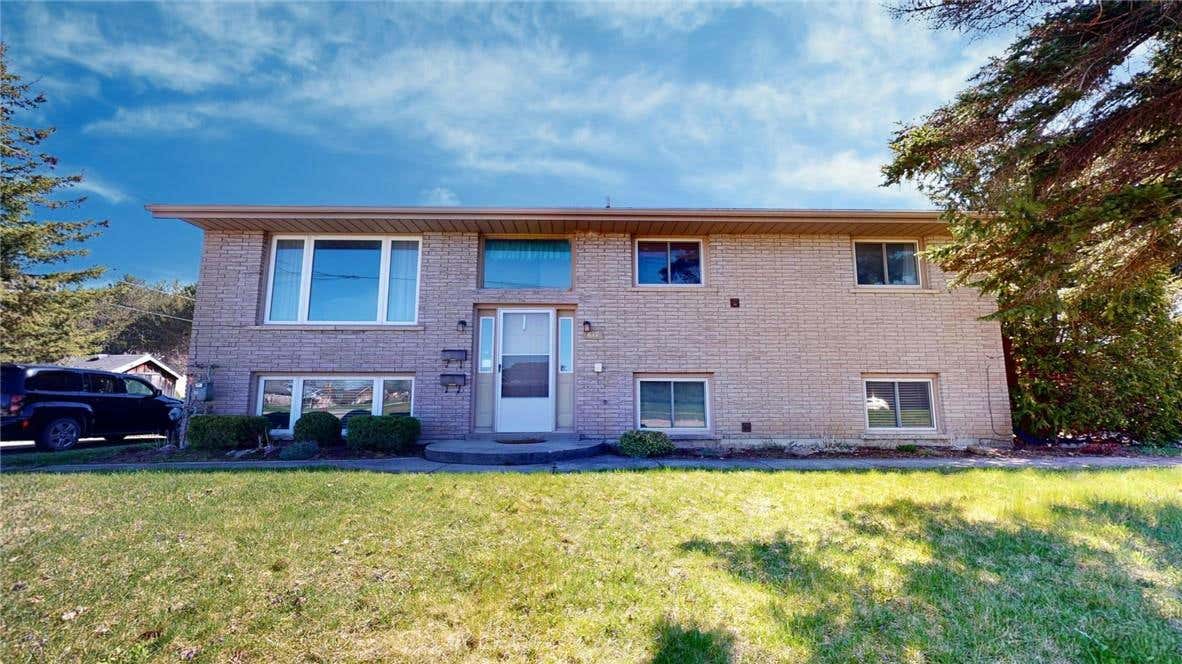 617 16TH Avenue, Hanover, ON N4N2Z9 Duplex For Sale RE/MAX H4206660