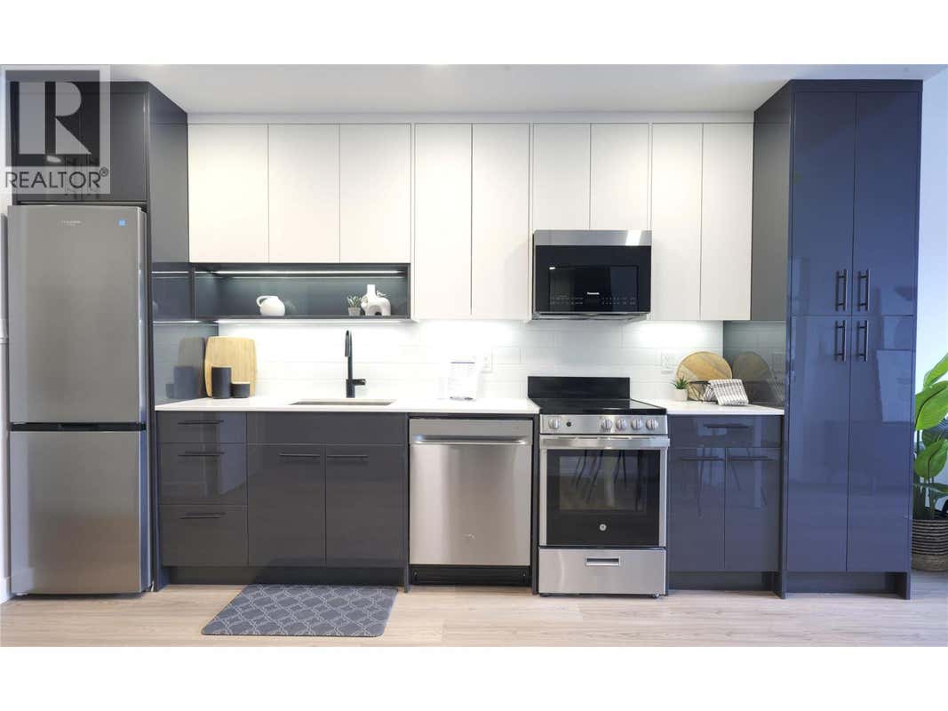 1380 PRIDHAM AVENUE UNIT# 214