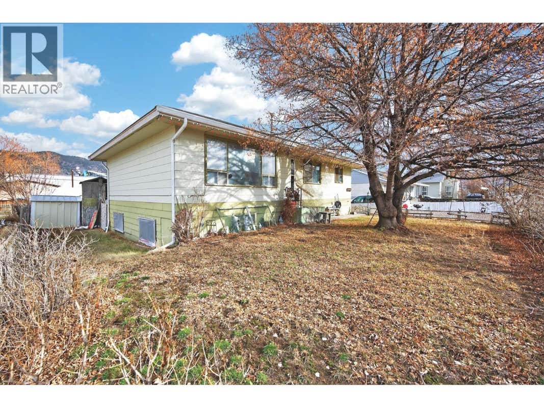 2463 Coutlee Ave  