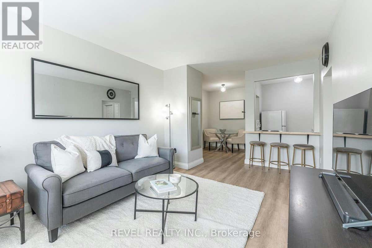 302 57 MERICOURT ROAD, Hamilton (Ainslie Wood), ON L8S2N5 Condo For