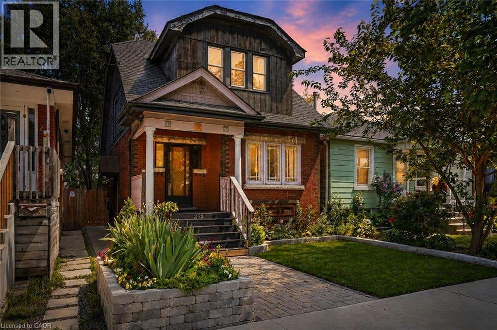 252 FAIRFIELD AVENUE