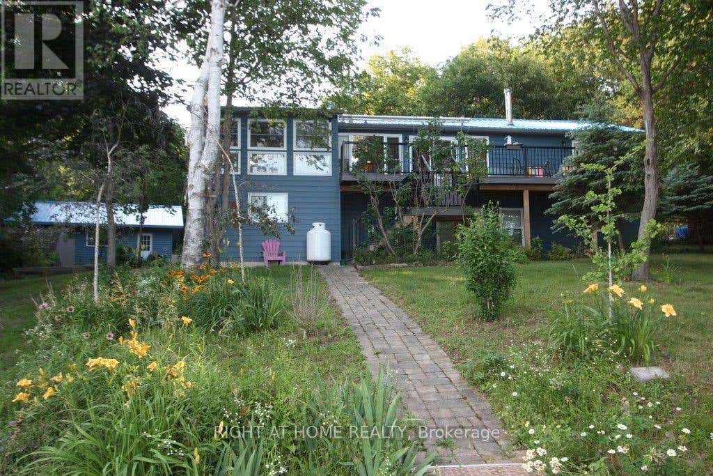 68 SCOTT LANE