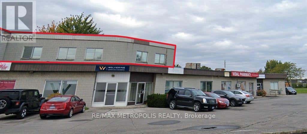 UPPER - 373 VIDAL STREET S