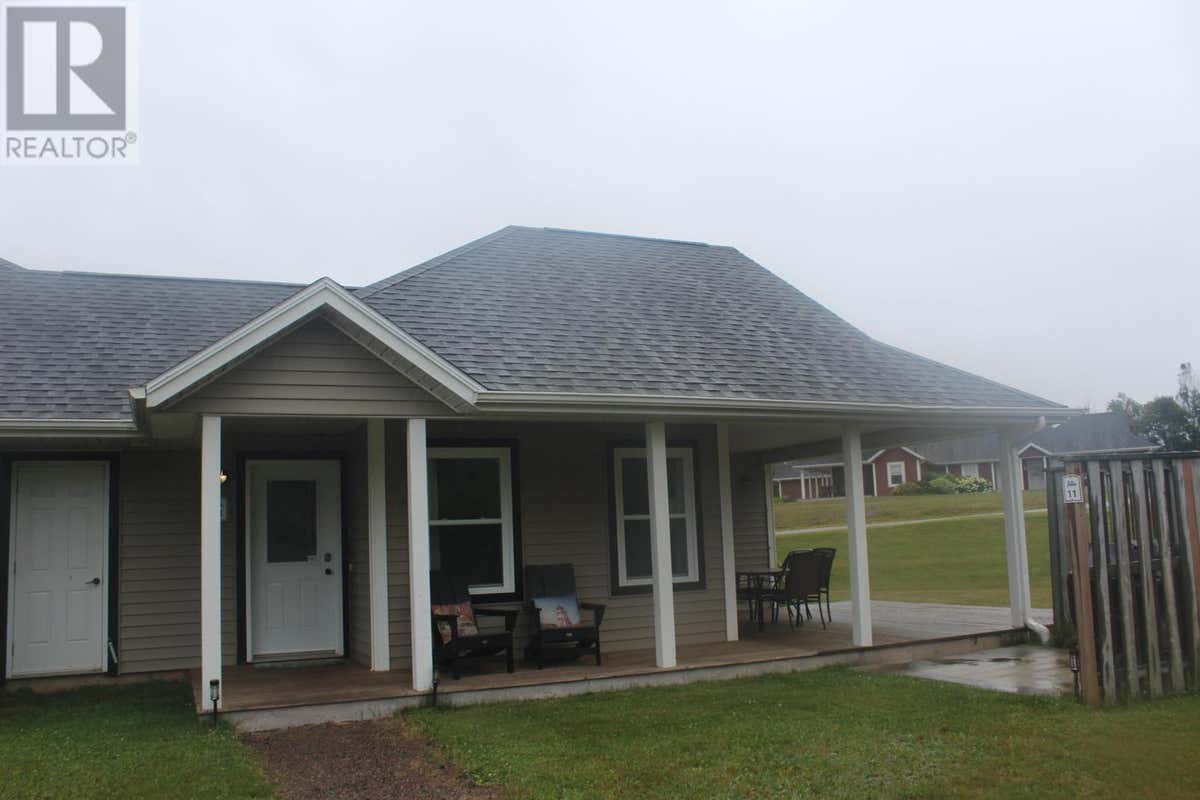 11 214 SCHOOL HOUSE LANE, UNIT 11