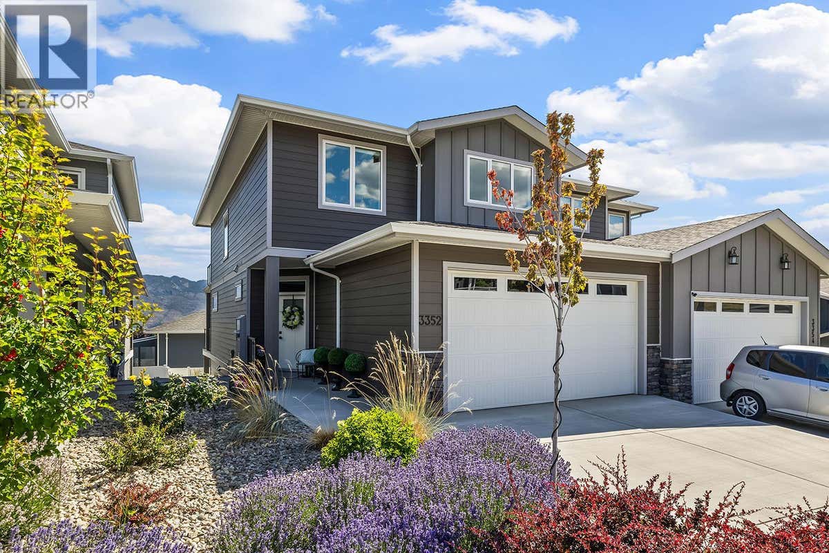 3352 HAWKS CRESCENT