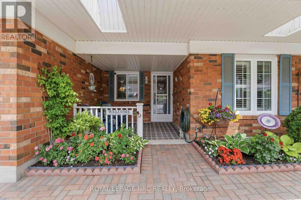 4122 HAZELNUT COURT
