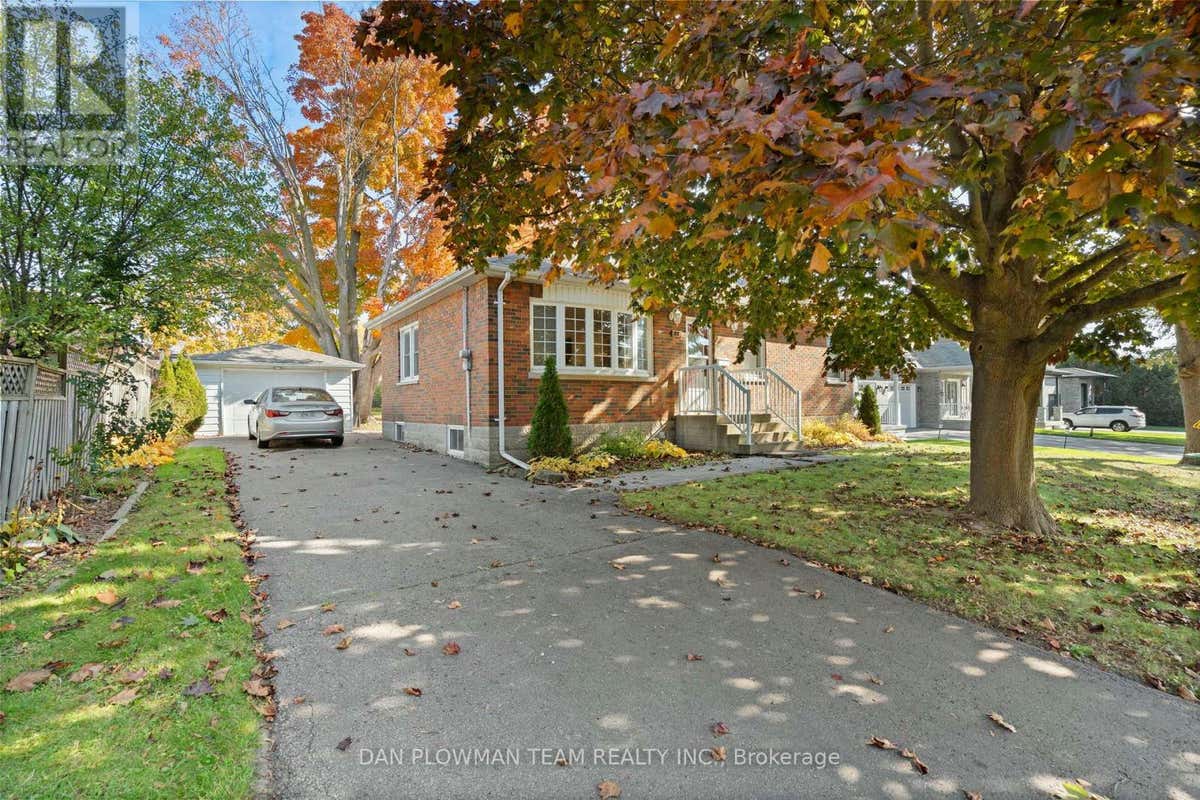 25 DUKE STREET, Clarington (Bowmanville), ON L1C2V2 À vendre RE/MAX