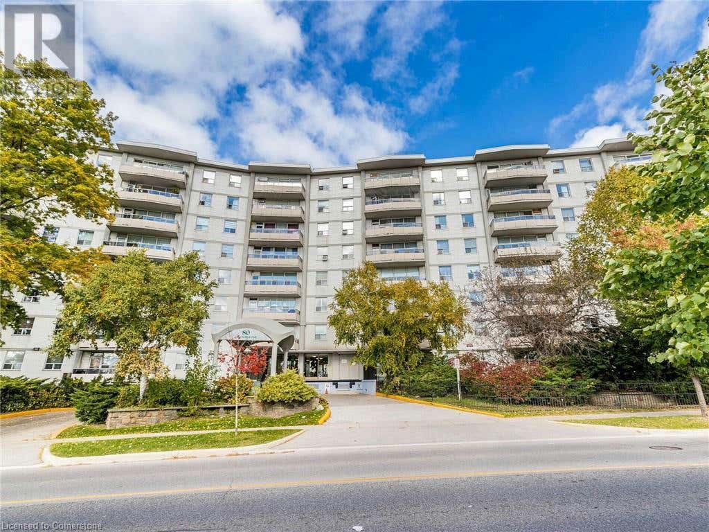 80 GRANDRAVINE Drive Unit 706, North York, ON M3J1B2 Condo For Sale