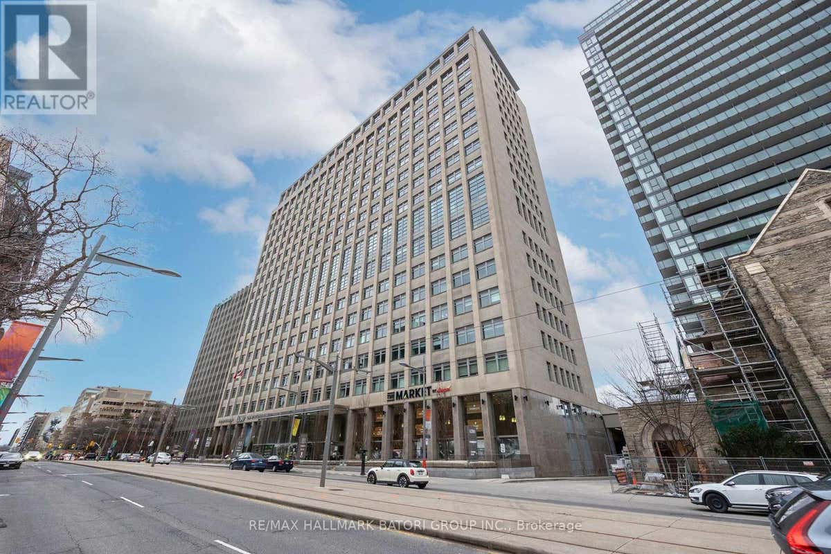 919 - 111 ST CLAIR AVENUE W