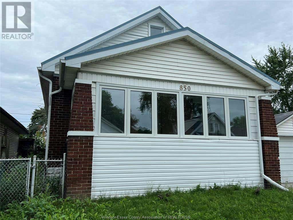 850 ELLROSE AVENUE, Windsor, ON N8Y3W7 House For Sale RE/MAX 24023409