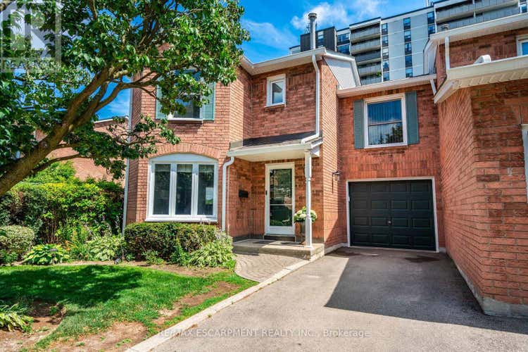 7 - 2155 DUNCASTER DRIVE