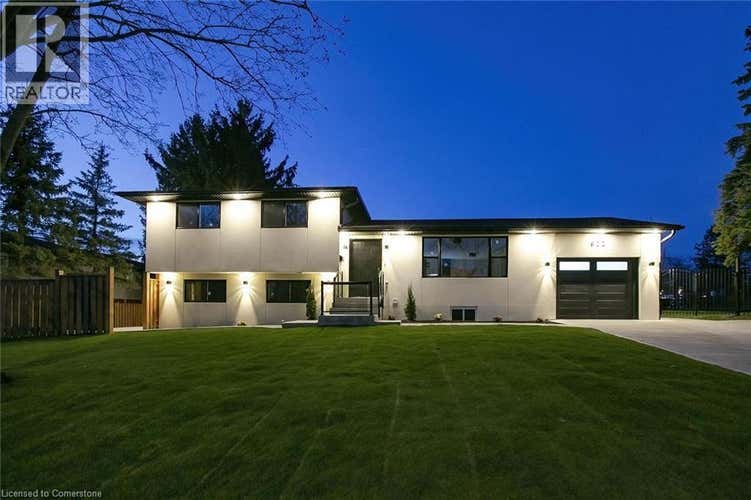 633 GREEN MEADOW Crescent