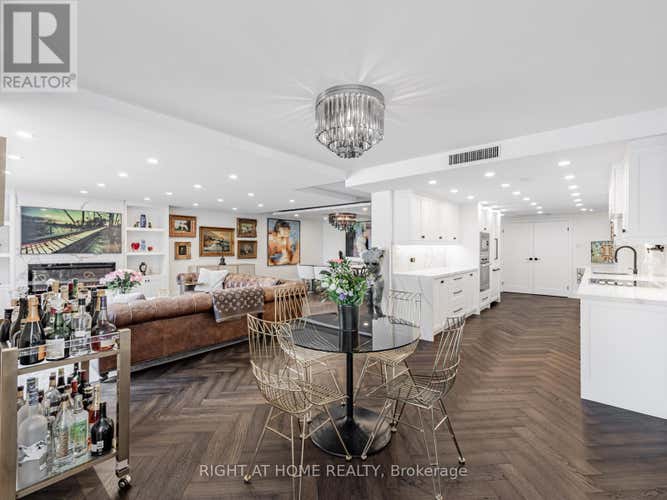 401 - 1166 BAY STREET