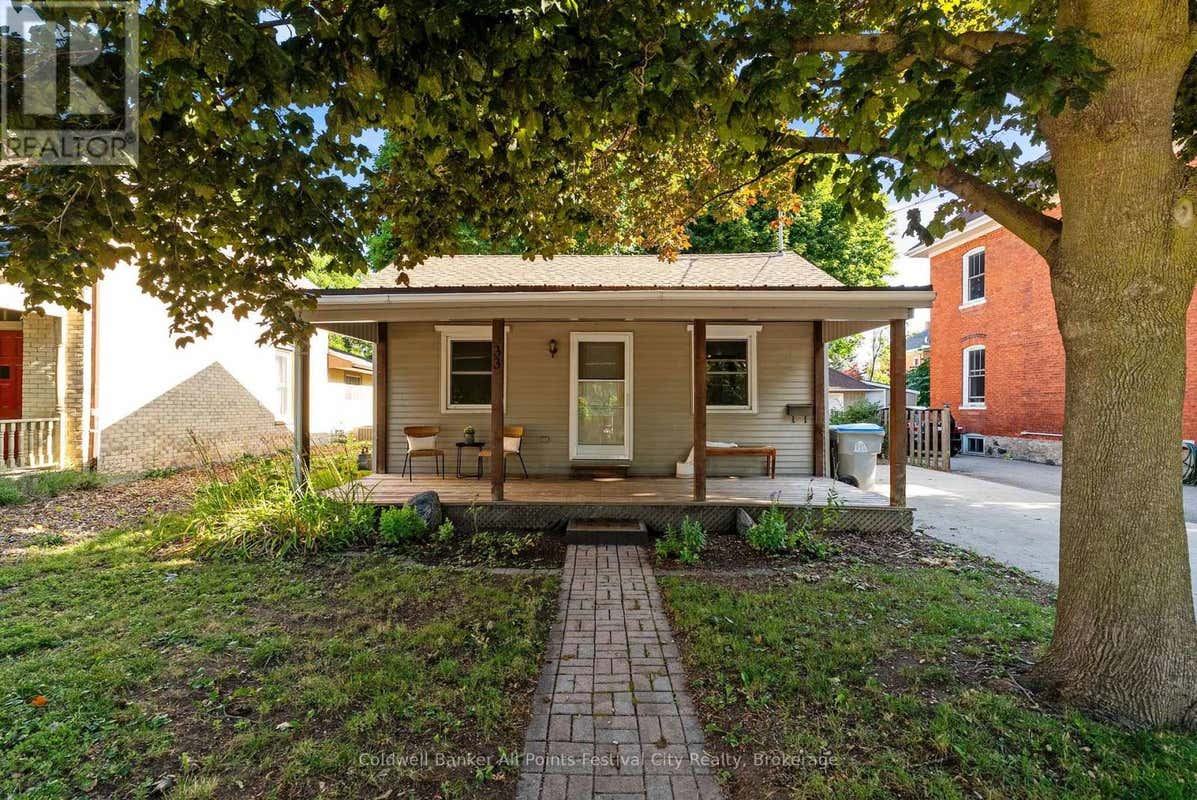 33 BRUCE STREET E