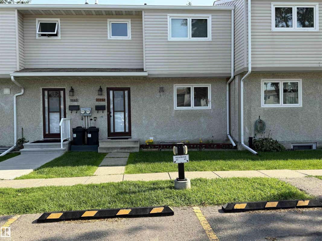 5645 137 AV NW