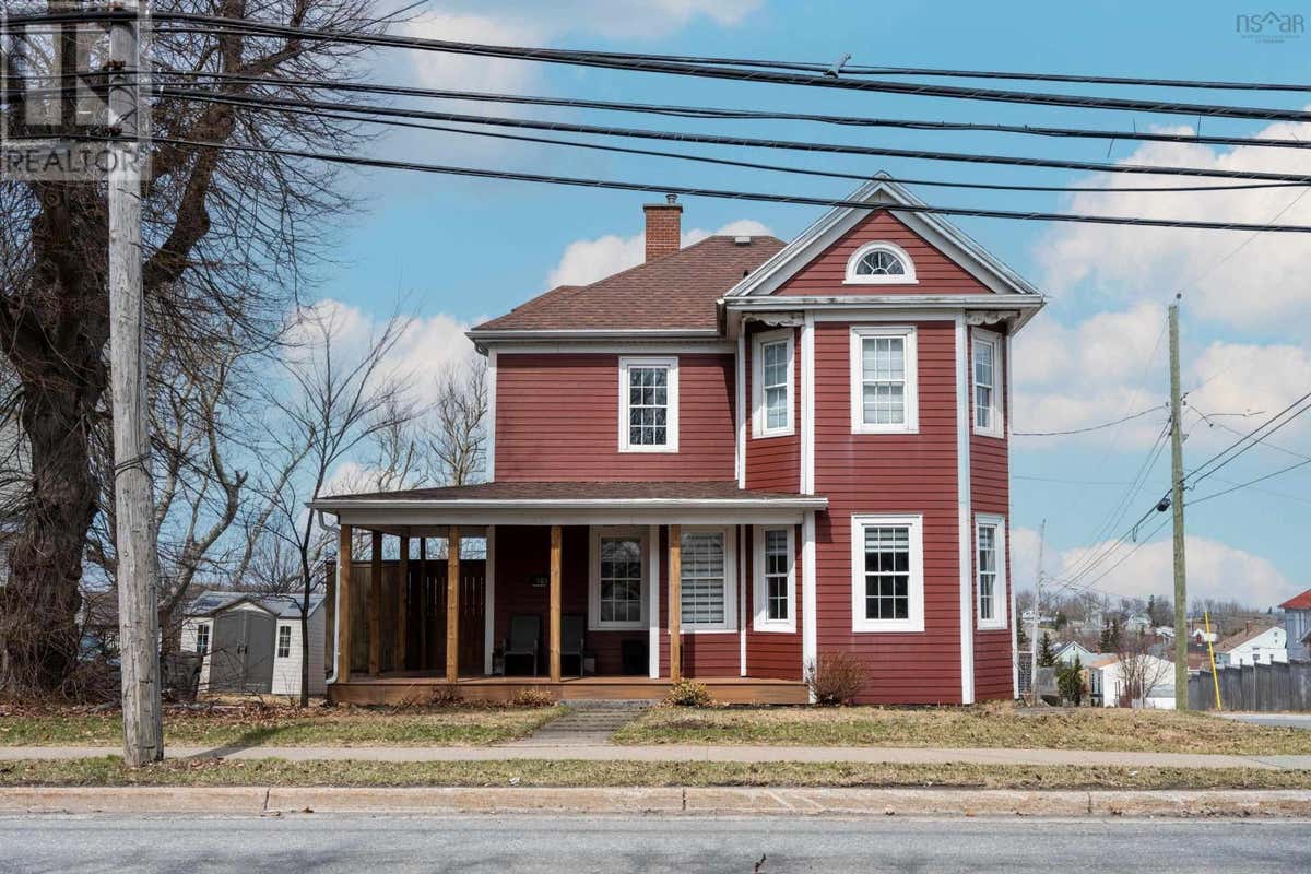 760 MAIN STREET