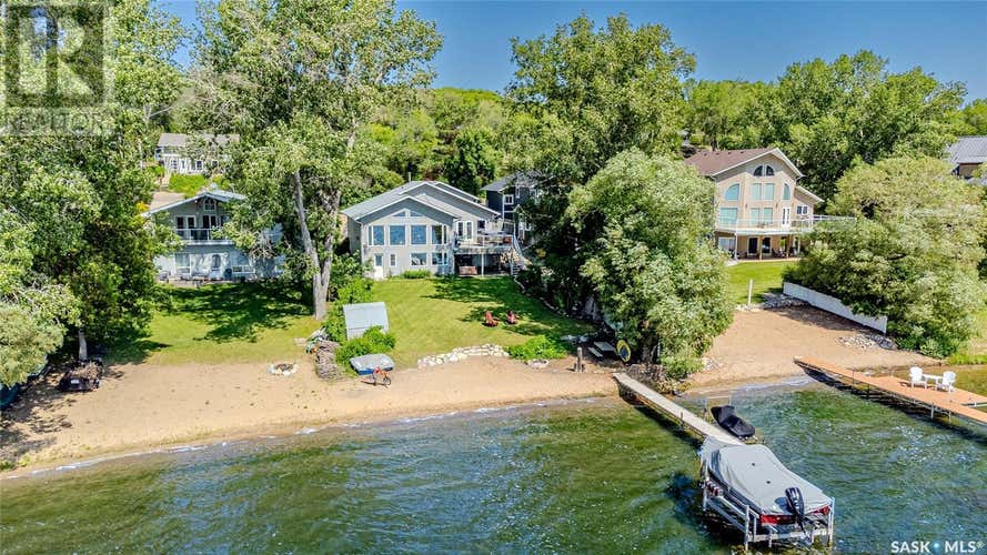 82 Summerfeldt DRIVE