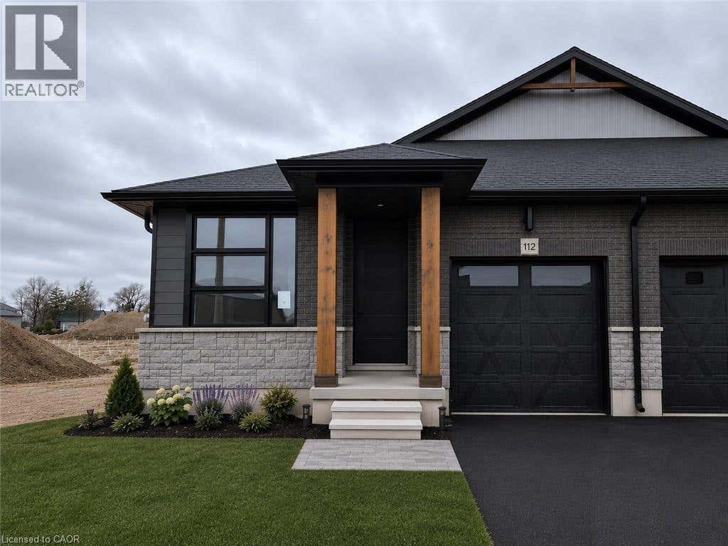 112 THACKERAY WAY