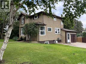 400 21st STREET W