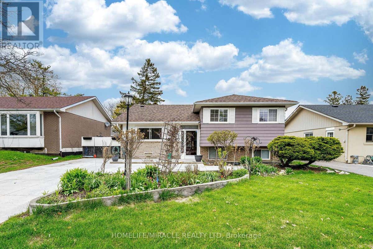 53 WINDERMERE COURT