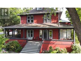 424 Observatory Street
